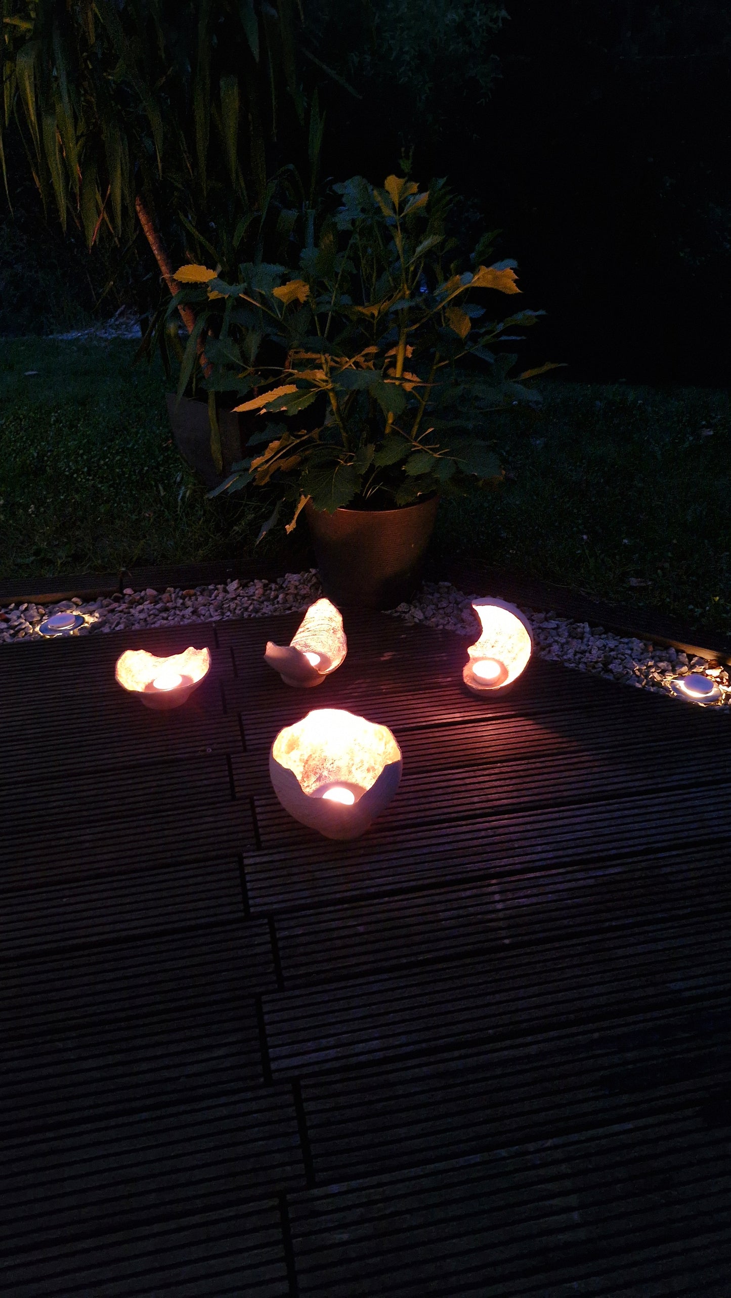 Design Beton Schale mit Blattgold / Lichtschale / Feuerschale / Lichtkugel / Tischdecke/ Dekoschale